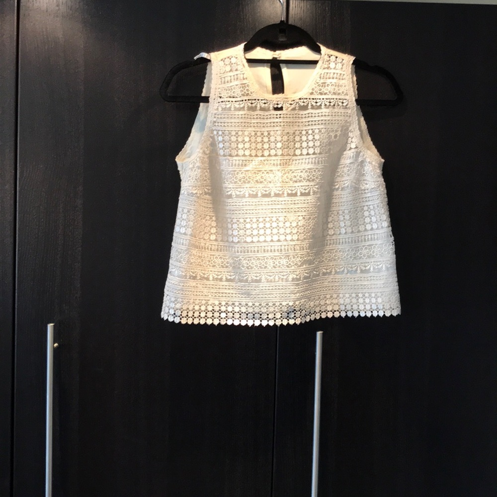 Lovely Old Hollywood Coachella Off-White Lace Shirt Crop Top